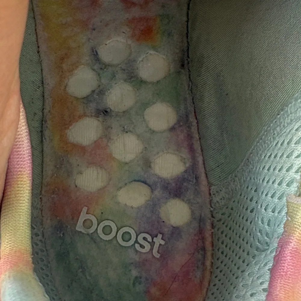 adidas Women’s Pastel Tie-Dye Sneakers with Coral Laces - Picture 11 of 12
